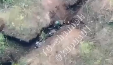 Ukrainian killed russian after hand to hand fight.