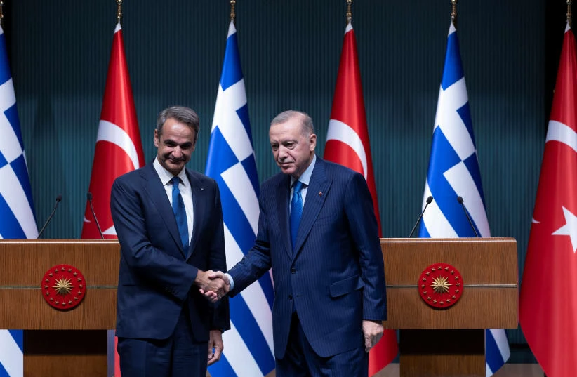 Mitsotakis to visit Ankara amid tensions over Greece's maritime spatial plan