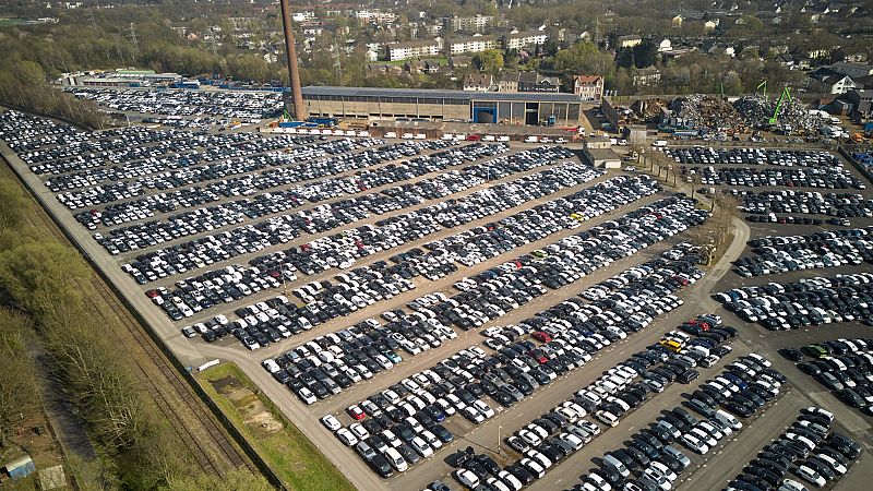Eurozone economy stalls in April as tariffs rattle services activity