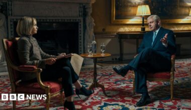 Ruth Wilson and Michael Sheen in A Very Royal Scandal