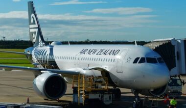 Wgtn man stranded in Brisbane because kayak wouldn't fit in plane