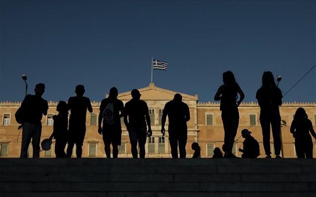 Διεθνής κατακραυγή για την Ελλάδα σε εργασιακά και φτώχεια