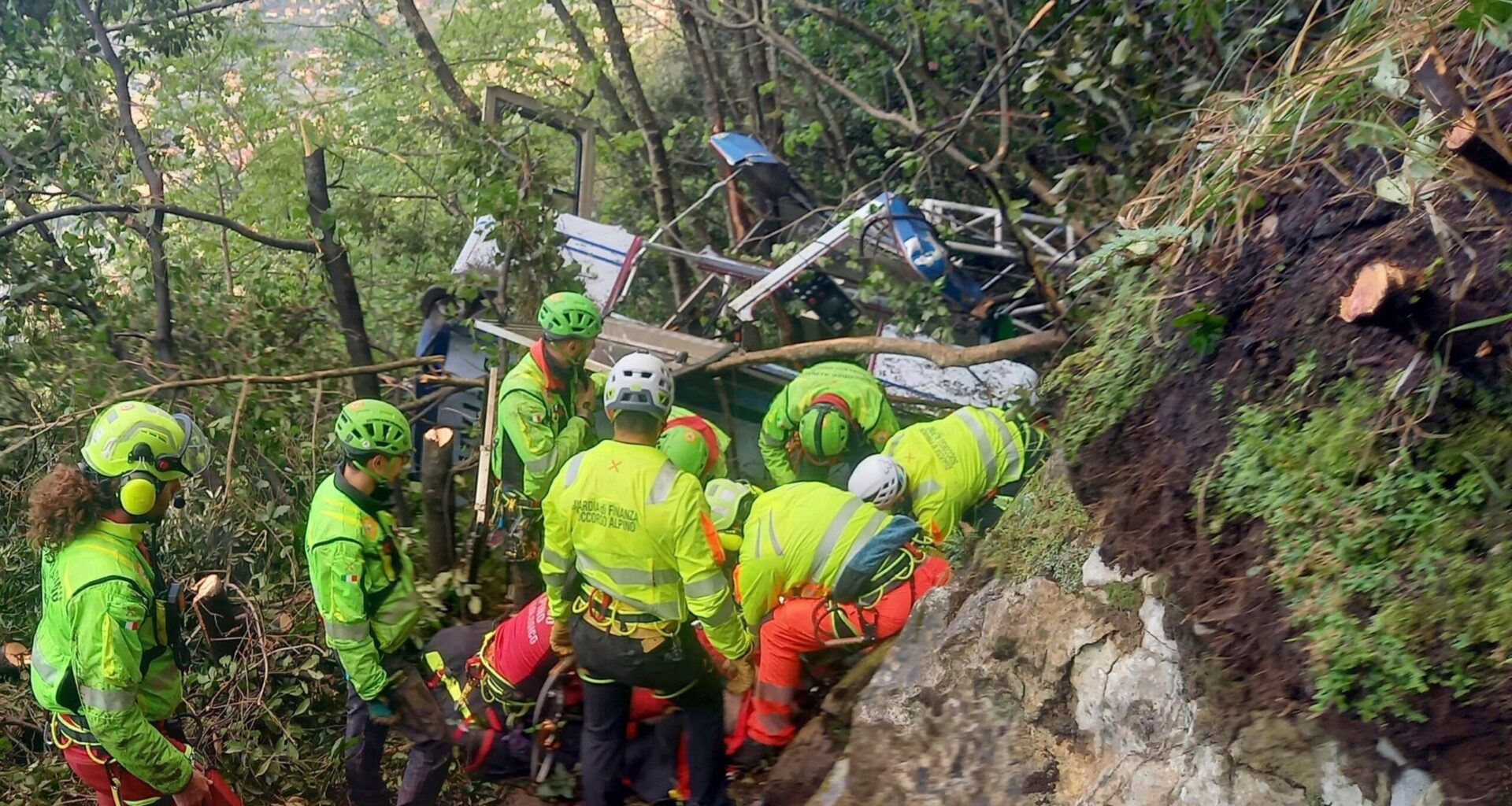 3 tourists among 4 killed after Italian cable car crashes into a ravine south of Naples