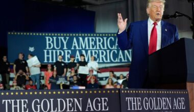 Michigan rally: Trump’s familiar grievances, an ebullient crowd and a difficult task ahead