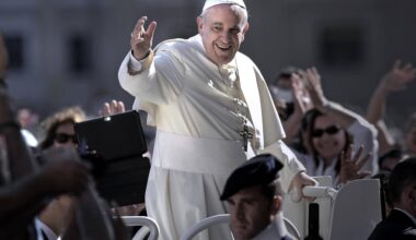 Papa Francesco morto per ictus, calendario funerali e Conclave. Da oggi lutto nazionale