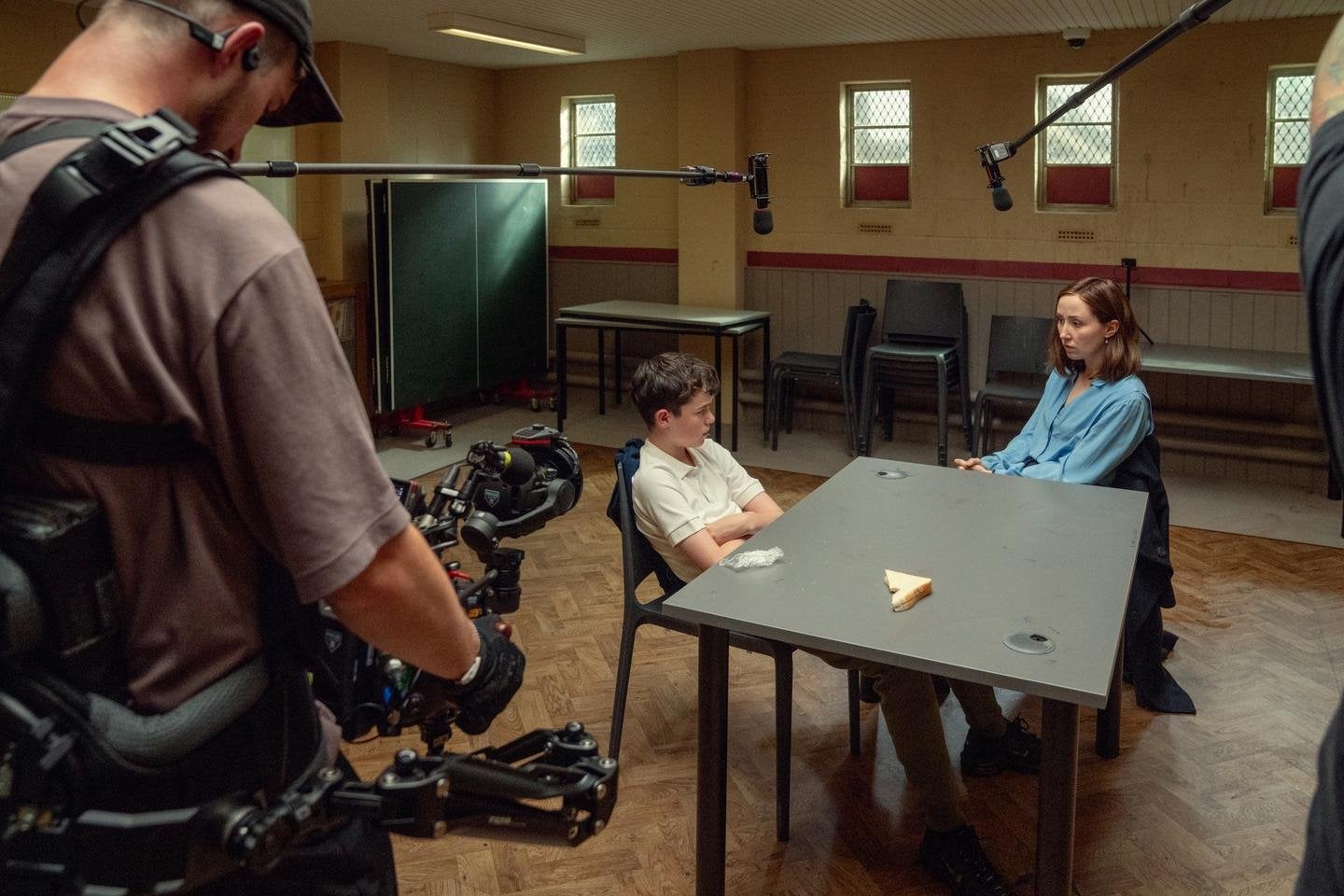 Le Monde – « La série “Adolescence” montre avant tout des éducateurs qui minimisent ou ignorent les situations de harcèlement dont sont victimes les jeunes »