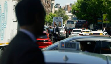 En directo el apagón que ha provocado cortes de luz en España: últimas noticias y todo lo que se sabe