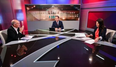 Mortágua critica “viragem à direita” do PS, Raimundo disponível para “romper” com políticas atuais