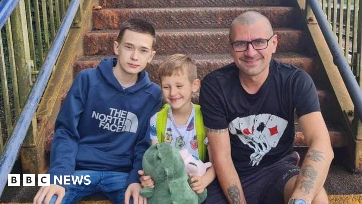Glasgow family unlawfully killed in wrong-way M6 Cumbria crash - BBC News
