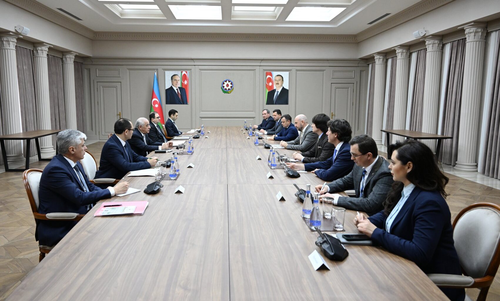 Azerbaijan, Moldova strengthen bilateral ties during recent meeting