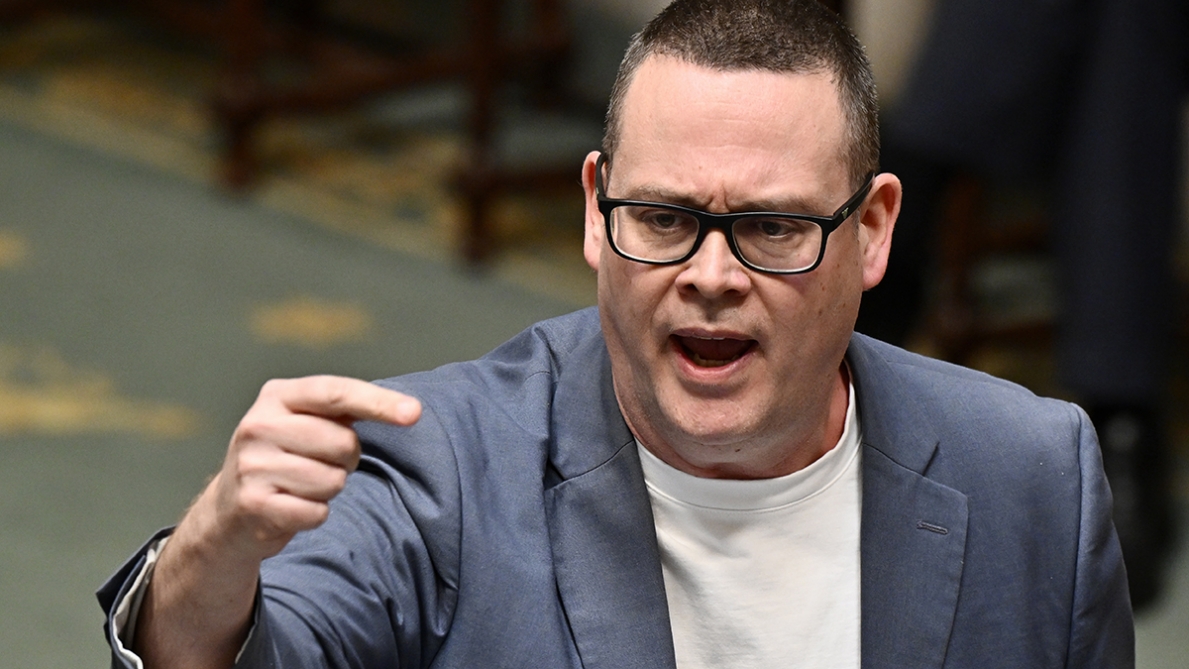 Raoul Hedebouw tire à boulets rouges sur "l'accord de Pâques" et pointe du doigt un gouvernement "de la casse sociale"