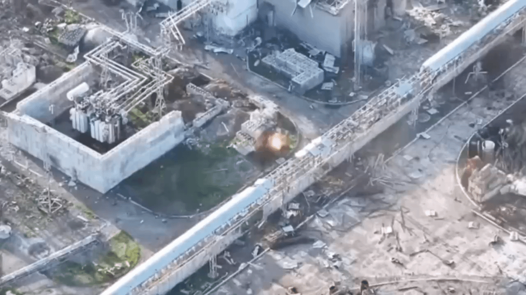 Ukrainian infantrymen in cooperation with drones destroys Russian assault groups on the territory of a mine in Peschane, Donetsk region (Pokrovsky direction)