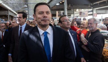 "Não vim fazer campanha". Montenegro justifica Conselho de Ministros no Bolhão com descentralização