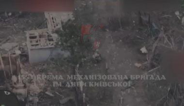 Three Russian soldiers were ambushed and neutralized in a brief firefight. In a separate incident, two more attempted to storm a building held by Ukrainian