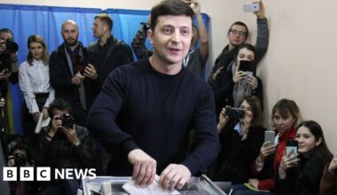 Is Zelensky mulling a summer poll?