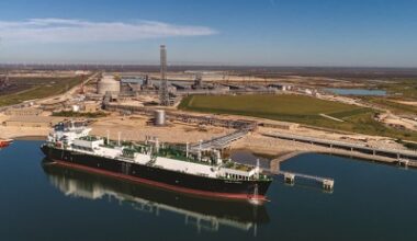Galveston LNG Bunker Port, UK’s Dunmura Ink LNG Supply Deal for Marine Fuel