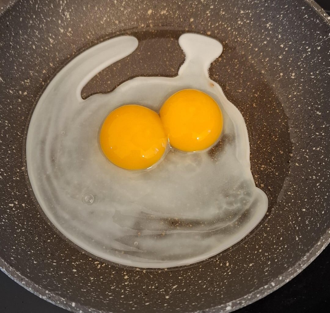 Double yolk first time. Then 2 eggs in a row. Gonna do lottery later