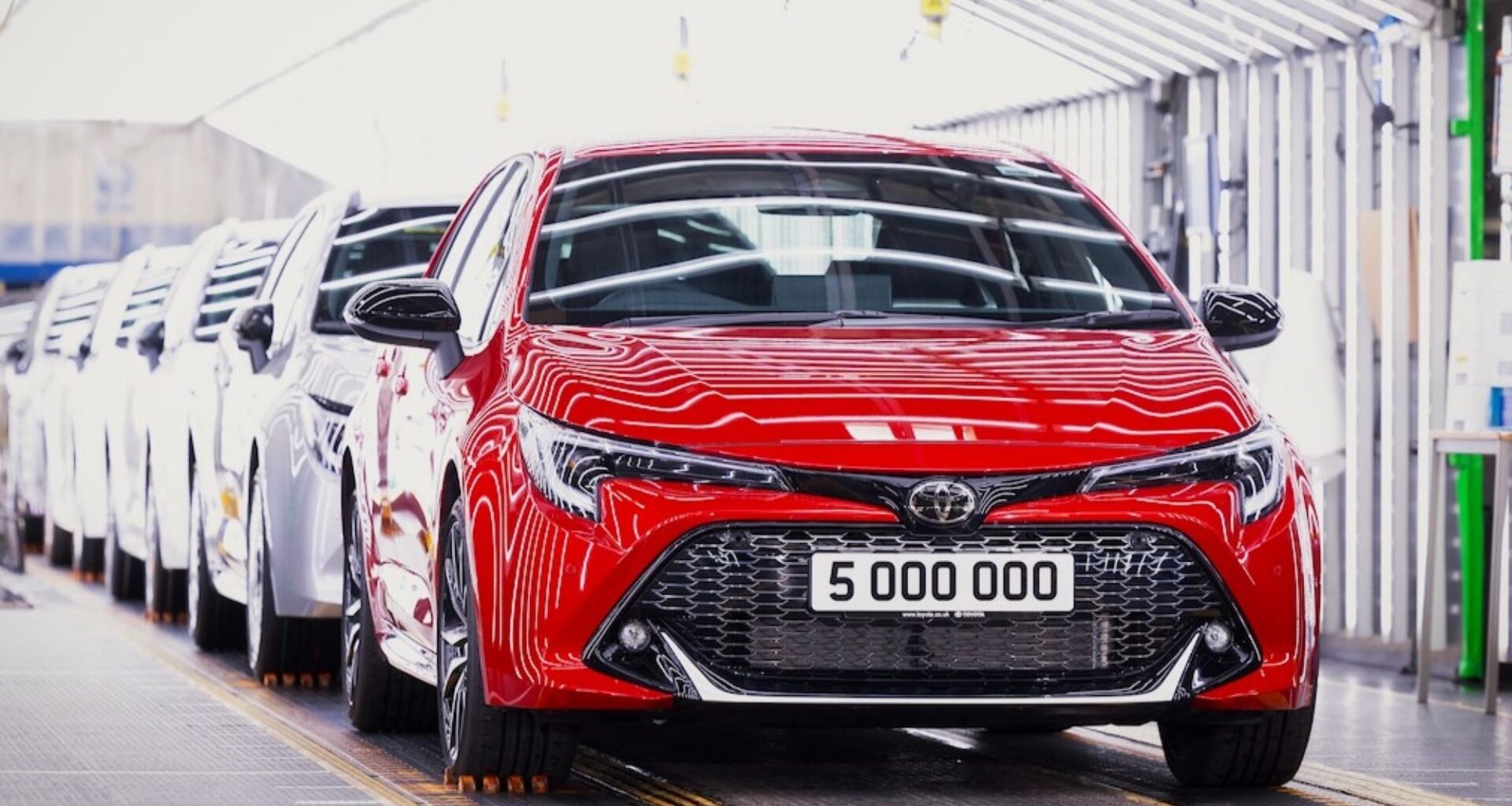 Los coches híbridos son los más deseados en España, con Toyota a la cabeza