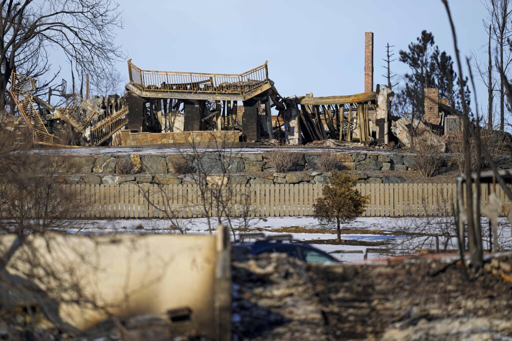 Denver and Boulder agree to Xcel Energy’s roughly $1.9 billion plan to avoid sparking wildfires