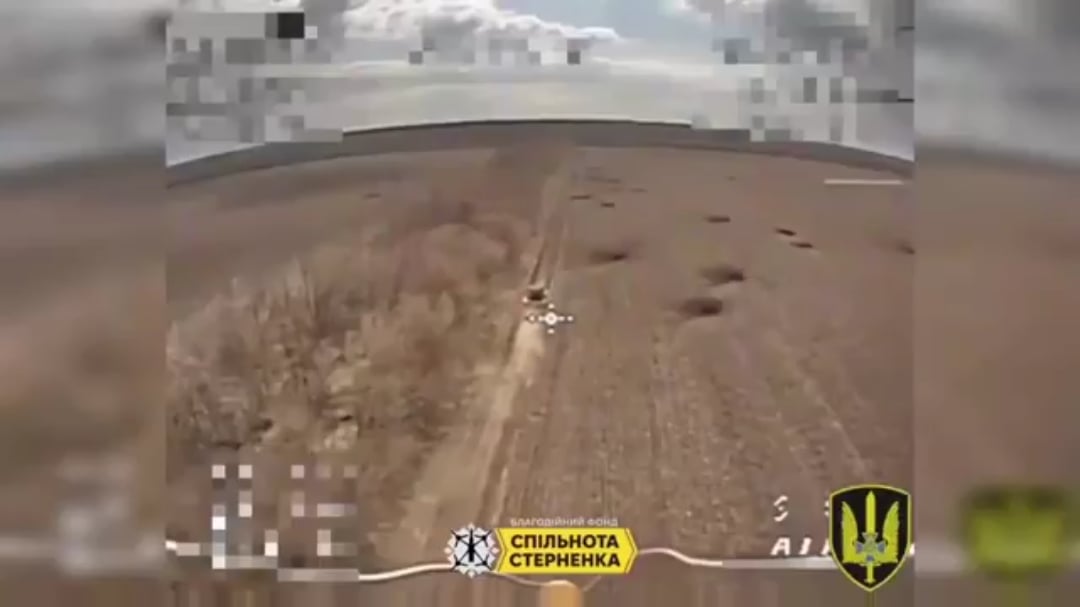 An unknown Ukrainian drone unit knocks out three Russian tanks with FPV drones (don't turn the sound on, they chose a horrible rendition of down with the sickness)