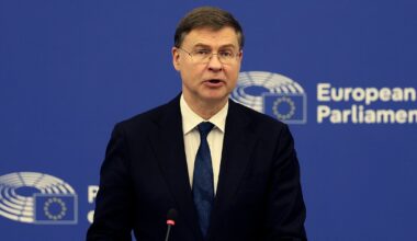 Bruxelas Responde ao Plano de 10 Mil Milhões de Portugal
