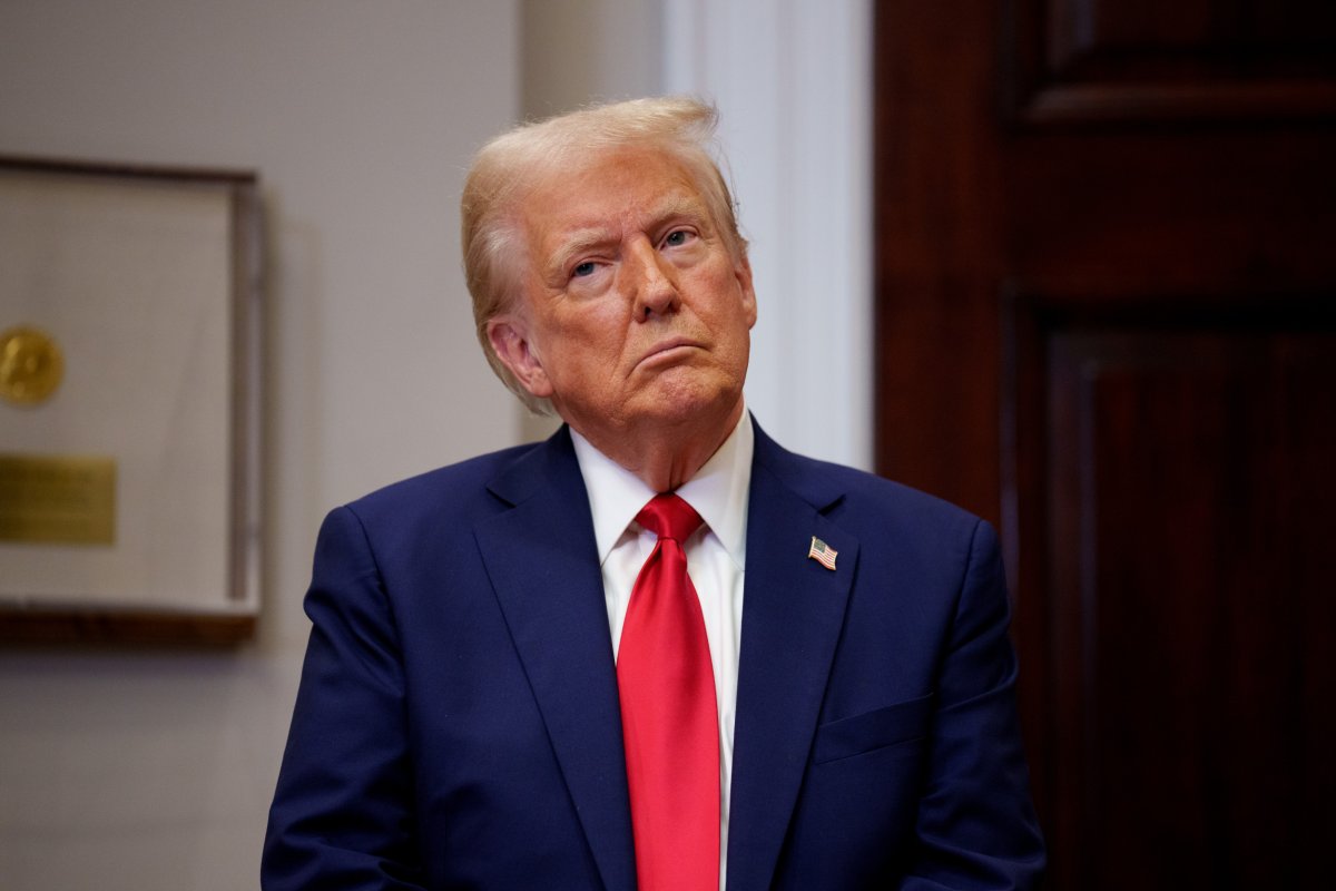 Donald Trump Canada favorability rating