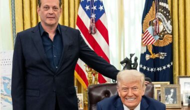 Vince Vaughn Visits Donald Trump, POTUS Account Reacts: 'White House Crashers'