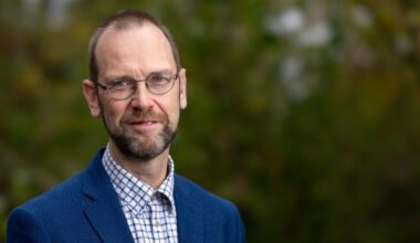 Dr. Marten Visser