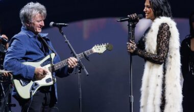 Watch Neil Finn Join Dua Lipa on Stage in New Zealand