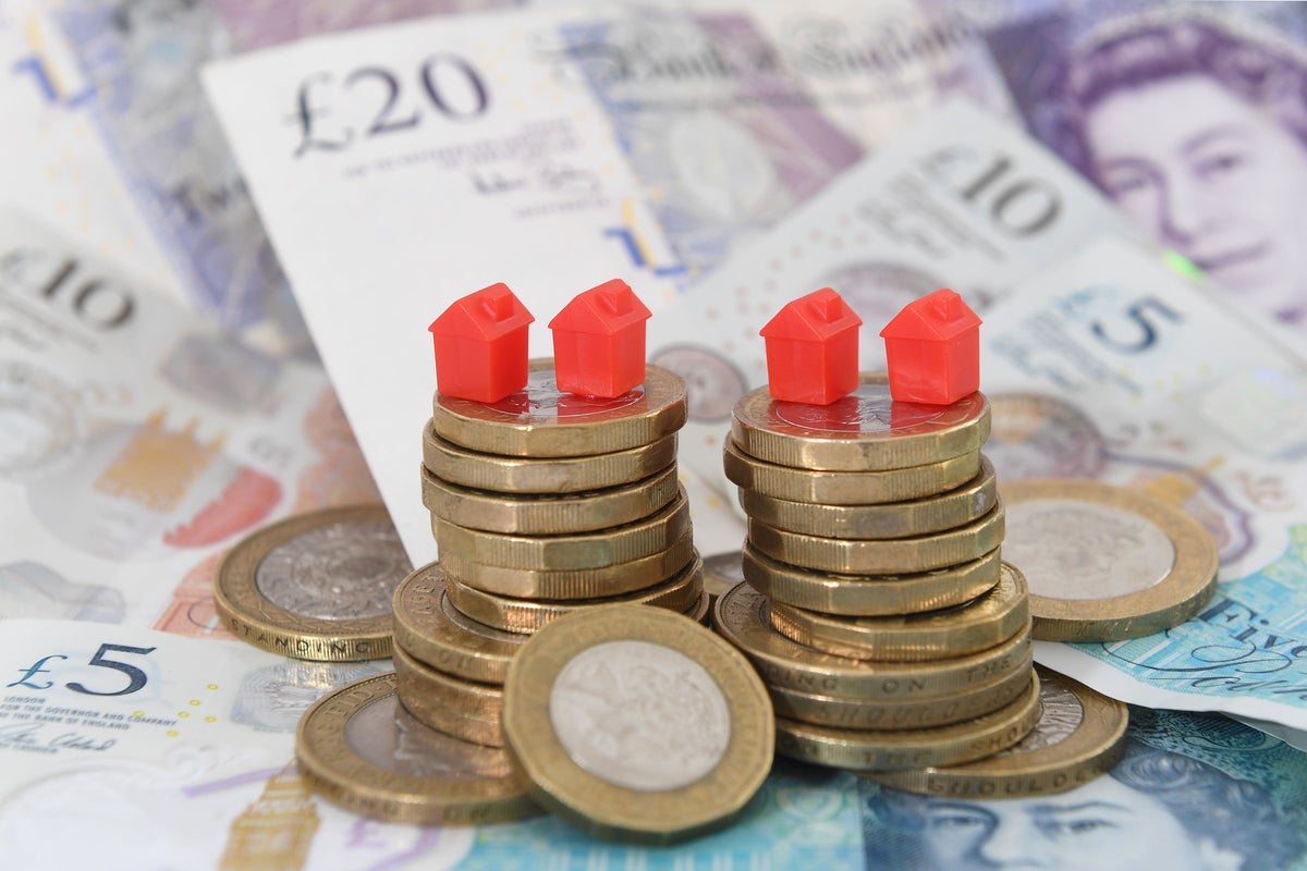 UK property prices surge to new record high