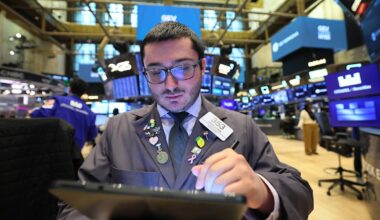 Dow, S&P 500, Nasdaq futures jump as Trump says he has 'no intention' of firing Powell