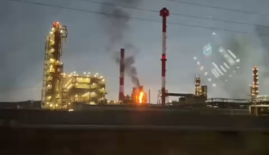 A fire broke out at a refinery in Komsomolsk-on-Amur. The fire area is 300 square meters.