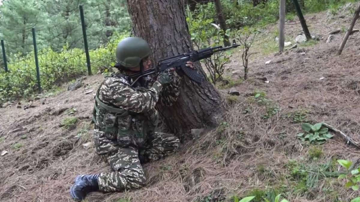 Pakistan violates ceasefire for 5th straight day in Jammu and Kashmir, firing reported in Kupwara, Akhnoor