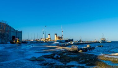 Estonia beats claim over alleged port corruption