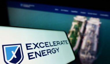 Excelerate Starts $700MM Notes Offering to Fund New Fortress LNG Deal
