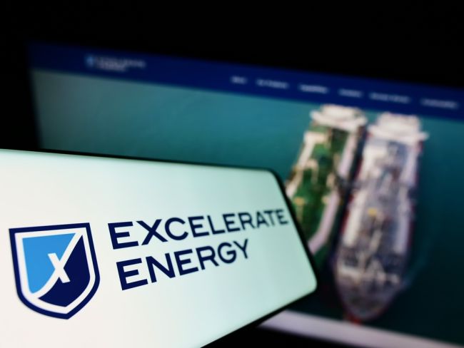 Excelerate Starts $700MM Notes Offering to Fund New Fortress LNG Deal