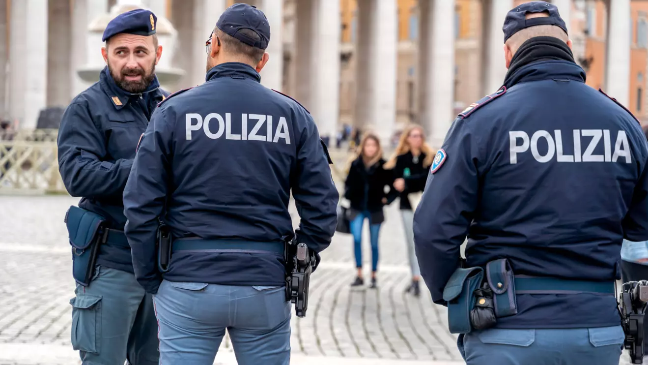 Italian Police Dismantle Migrant Smuggling Ring, Arrest 15 Egyptians