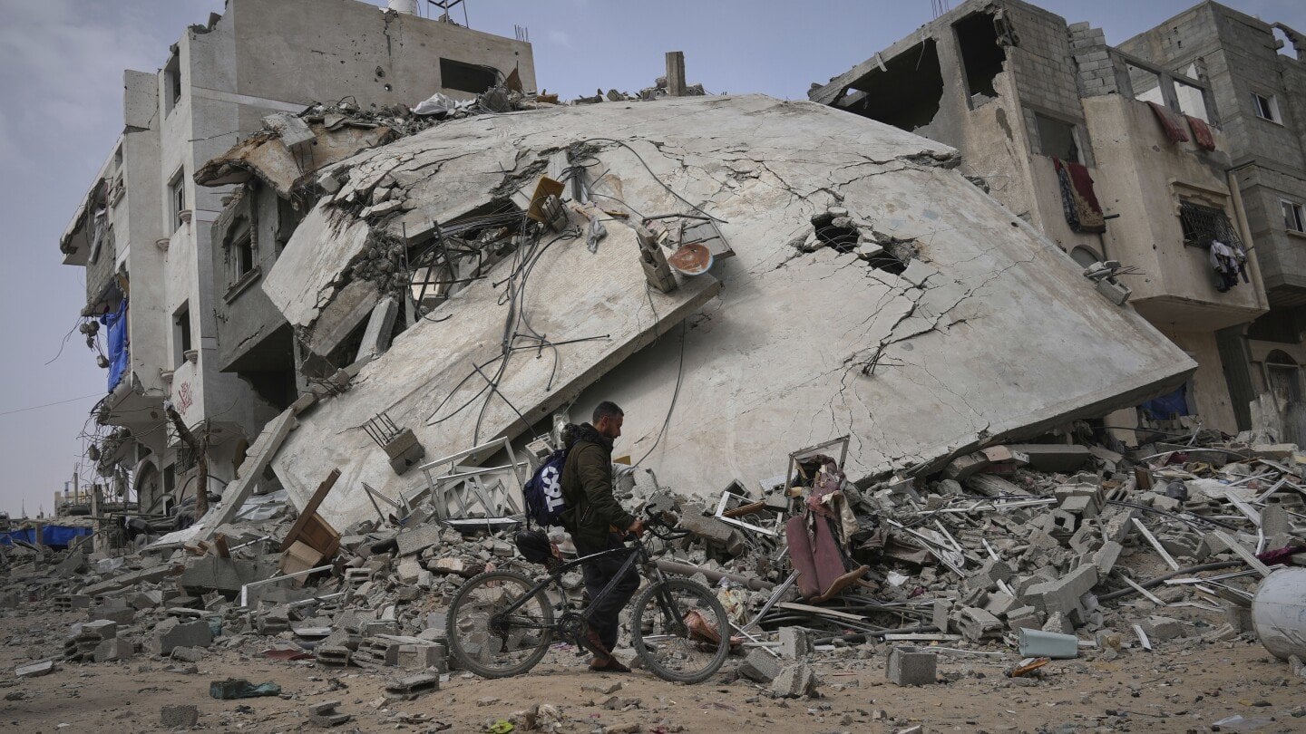 Israeli strikes on Gaza kill 32, mostly women and children