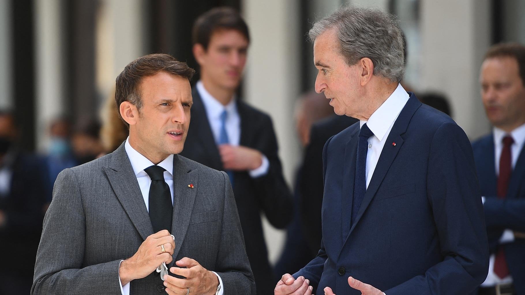 Le gouvernement appelle au « patriotisme » après la charge anti-UE de Bernard Arnault