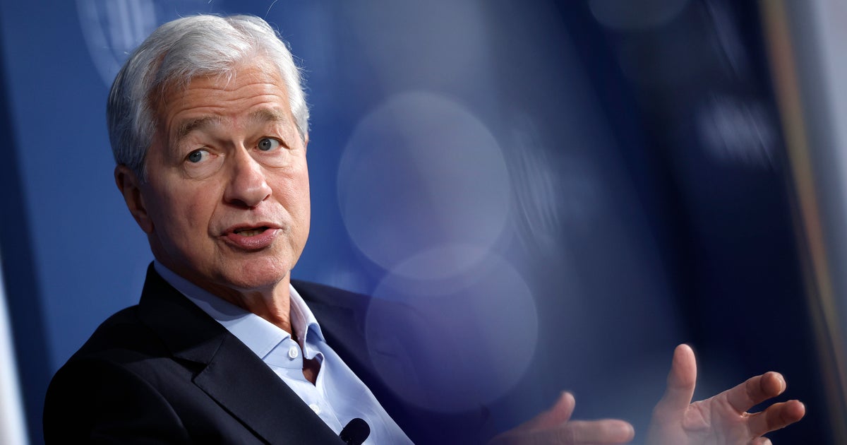 JPMorgan Chase's Jamie Dimon says U.S. economy faces "considerable turbulence"