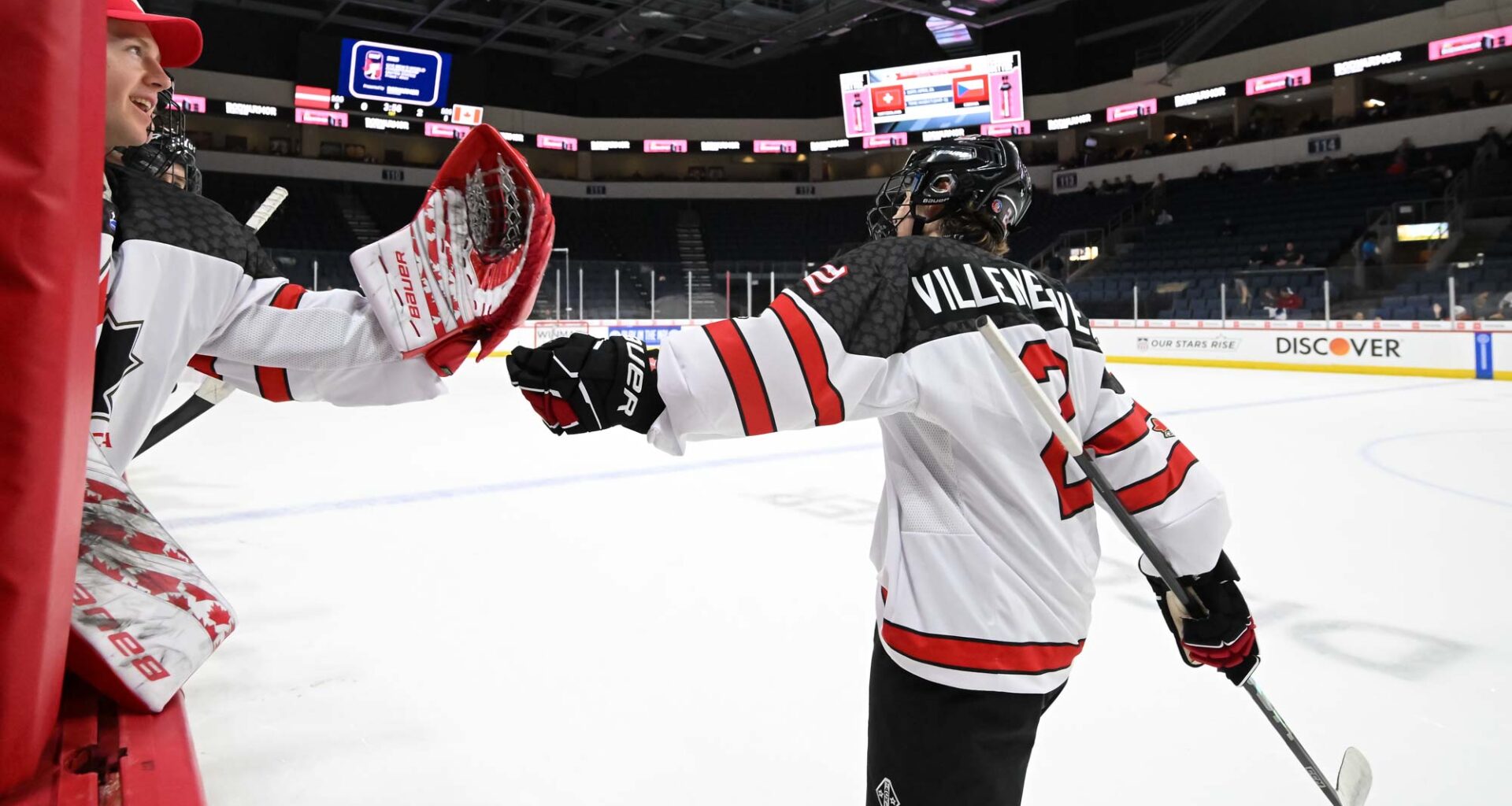 D lead goal parade for Canada