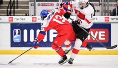 IIHF - Czechs onto quarters