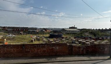 It seems to get earlier and earlier every year... Some daft cunt has rented an AirBnB opposite this...