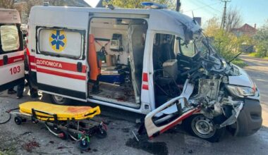 Russia deliberately attacked a clearly marked ambulance with an explosive drone in Kherson today. One civilian dead.
