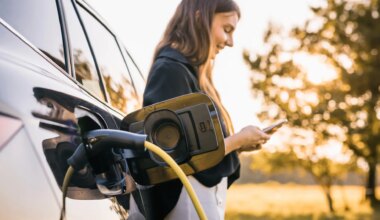 ¿Cuánto cuesta de media una carga completa de un coche eléctrico en España?