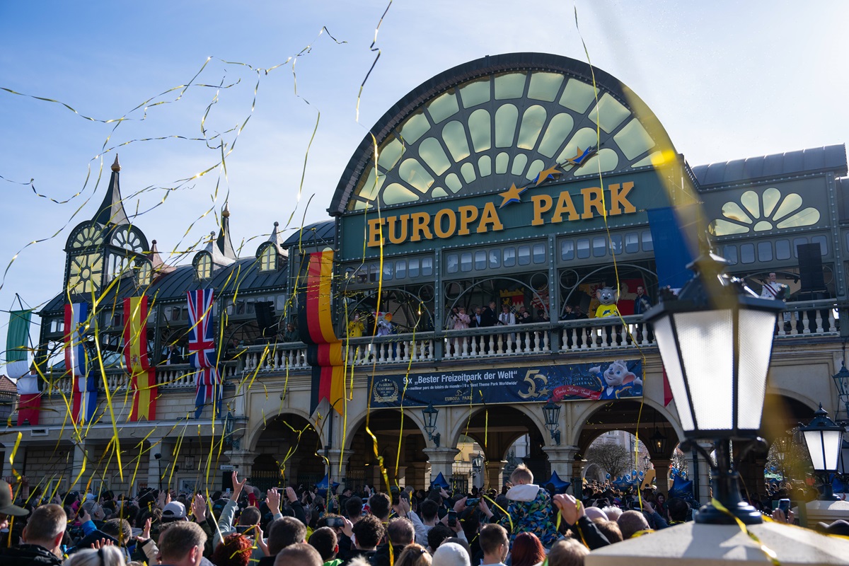 Europa-Park Rust: Frau benimmt sich daneben - Sicherheitsdienst greift ein