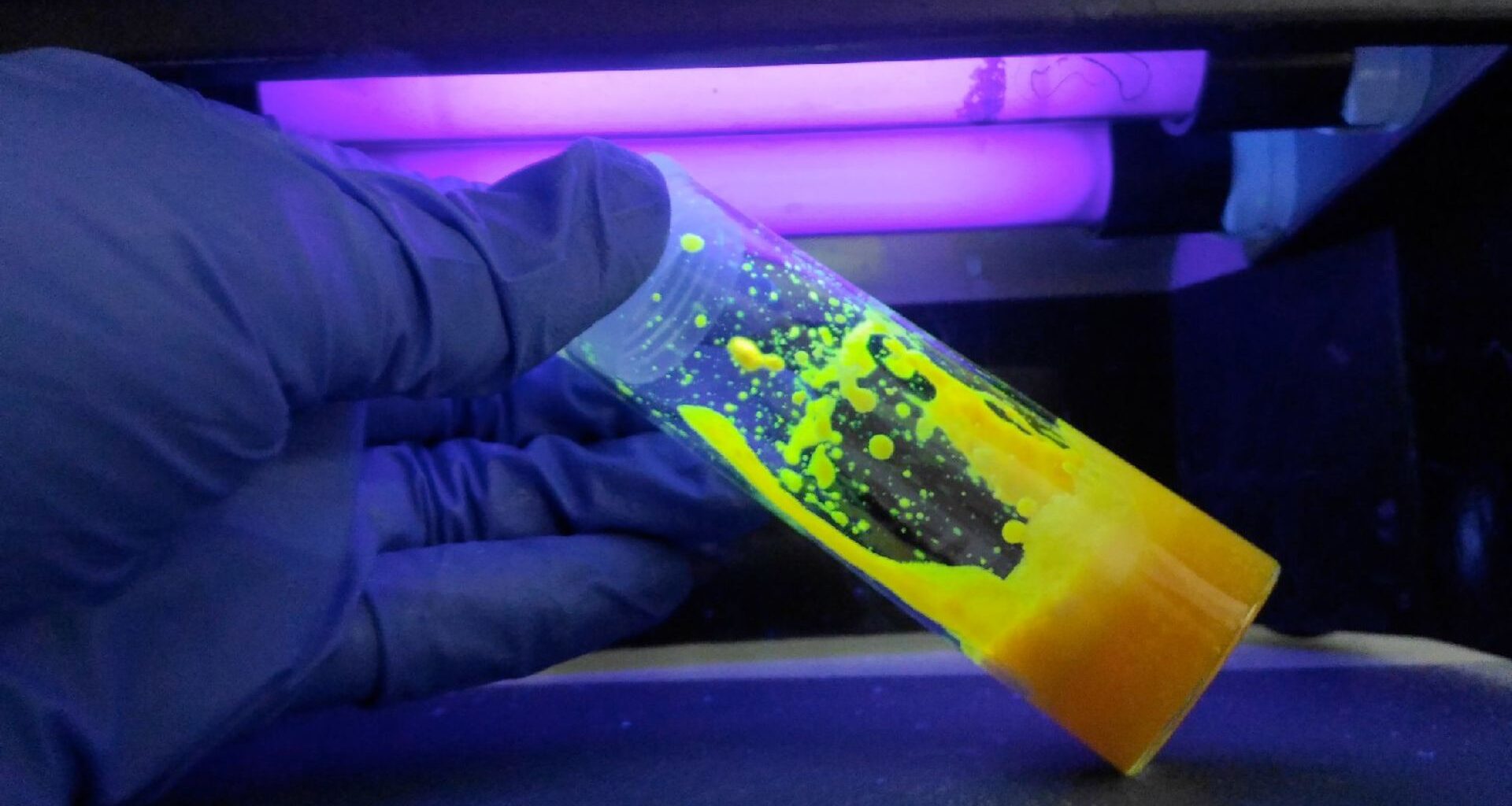 World’s first light-based chip offers 50x speed, 30x efficiency over silicon