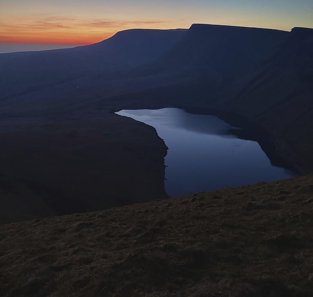 Sunrise walk at Llyn y Fan fach