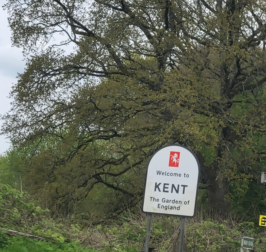 It's my last full day in England before my flight tomorrow evening. So I decided to go to the "Garden of England"