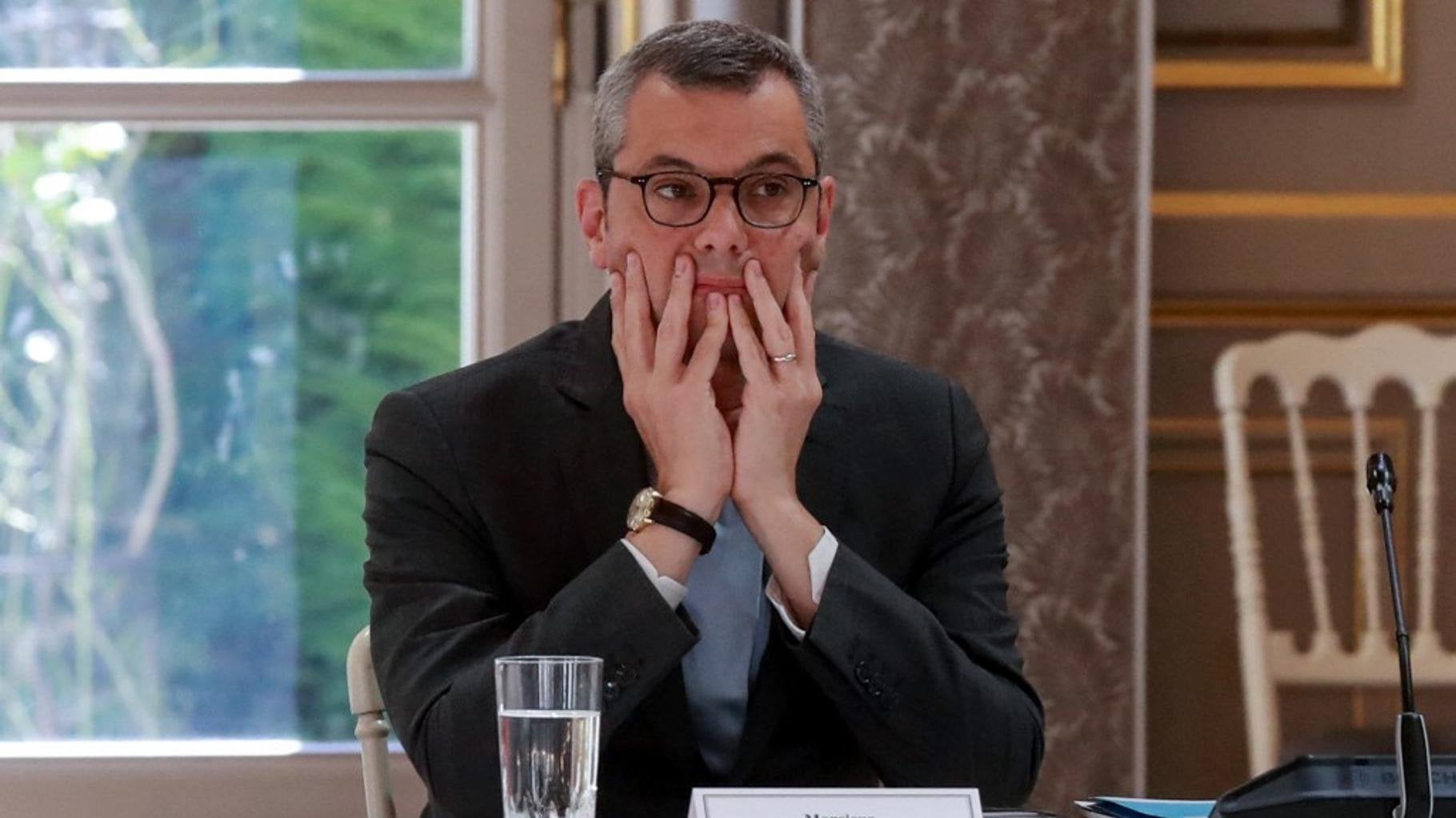 Après la fuite d’Alexis Kohler sur les eaux en bouteille Nestlé, le Sénat dévoile des documents et le met en cause